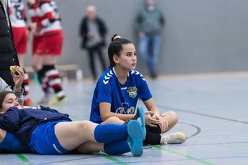 Bild 256 - B2 Loewinnen Cup